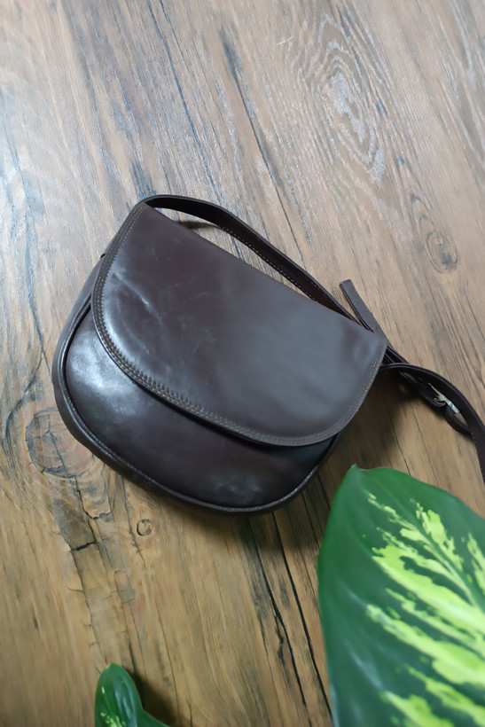 کیف چرم طبیعی دوشی قهوه ای