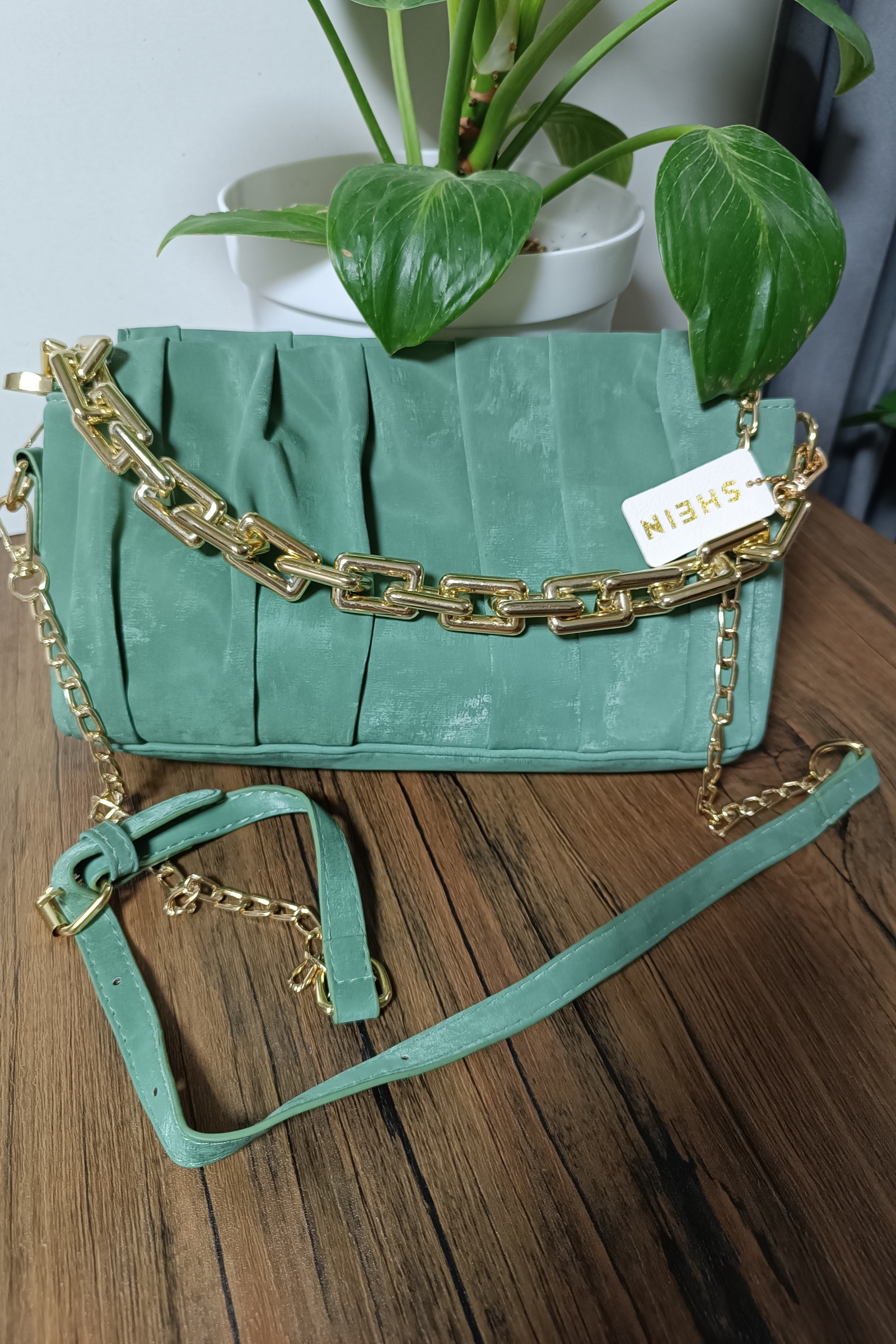 کیف مجلسی دستی و دوشی زیبا و جادار برای استفاده مهمانیها